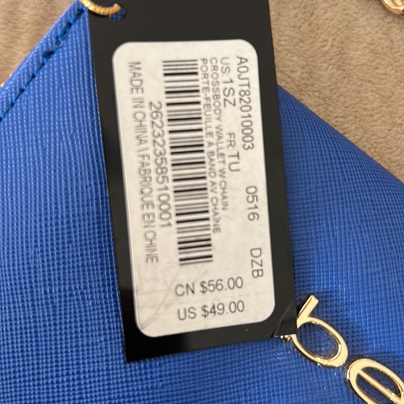 Cross body wallet W chain (Bebe) - Picture 2 of 3